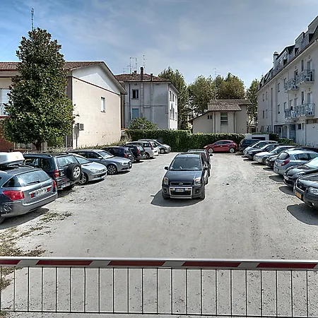 Paris 3*