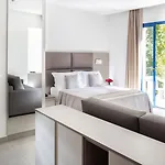 Paris Hotel 3*