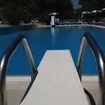 Paris Hotel
