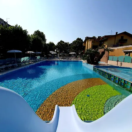 Paris Hotel 3*