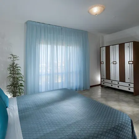 Paris 3* Bellaria – Igea Marina